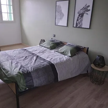 게스트하우스 Room In Bb - Breakfast Included At Ten Minutes From The Raviege Lake Angles (Midi-Pyrenees)